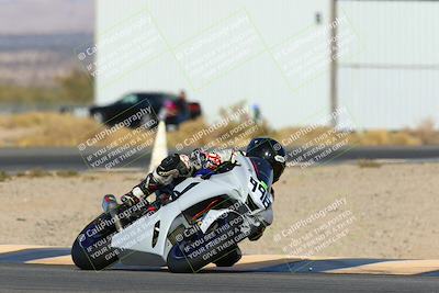 media/Jan-16-2022-CVMA (Sun) [[7f3d92989d]]/Race 4 Supersport Open/